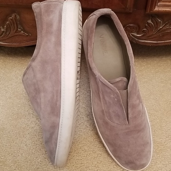 VINCE Slip on Suede Loafers - Picture 6 of 6
